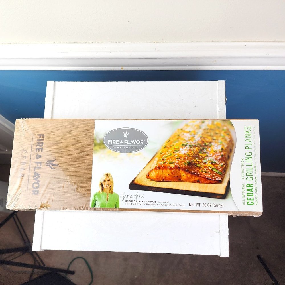Fire & Flavor Natural Extra Thick Cedar Grilling Planks Set of Two NWT